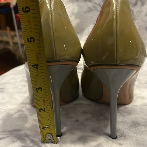 Gucci light greenish for woman heels used size 7 1/2 B hight 4 - Picture 6 of 7